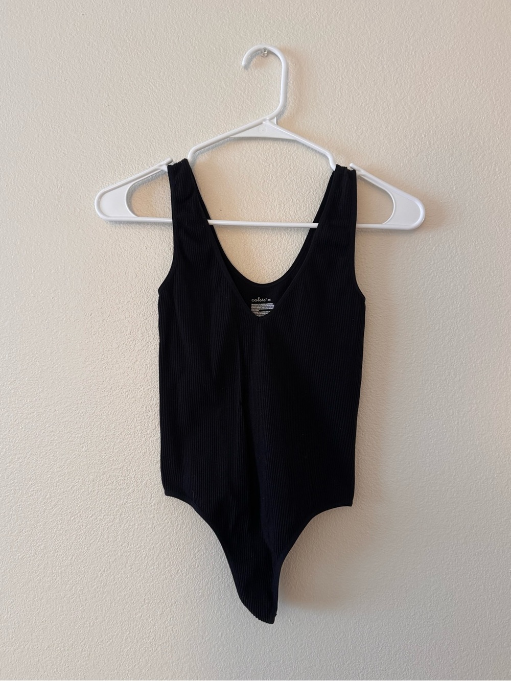 Colsie Black Ribbed Scoop Neck Bodysuit